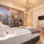 Heritage Nobile (adults Only) 게스트하우스 4*