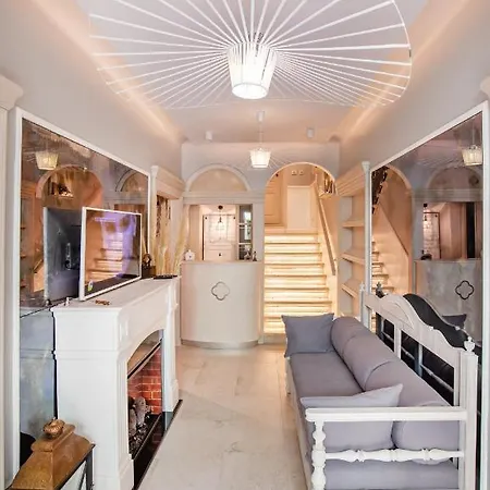 Heritage Nobile Gæstehus 4*