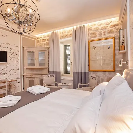 Gostinjska kuća Heritage Nobile (adults Only) 4*